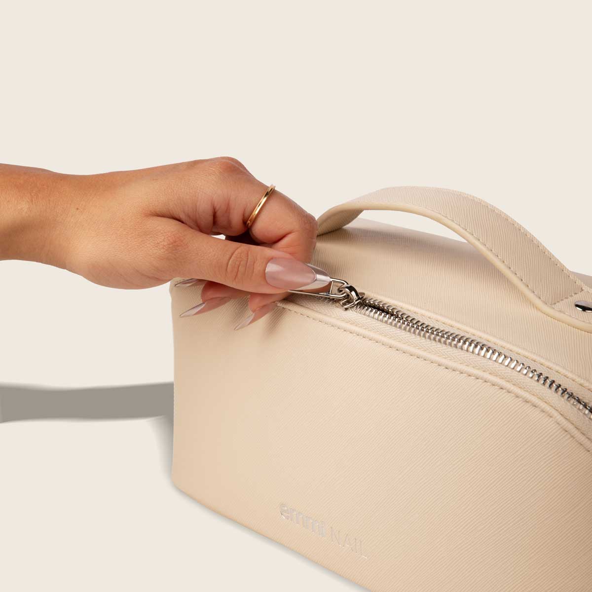 Shine2Go - Shellac travel set with LED lamp