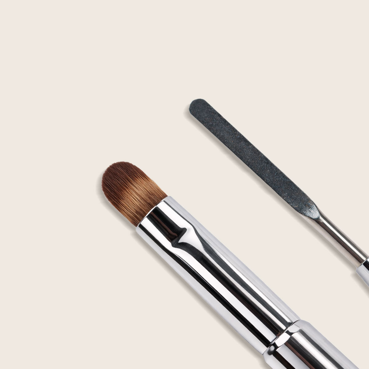 Pinceau gel 2 en 1 Emmi-Nail avec spatule