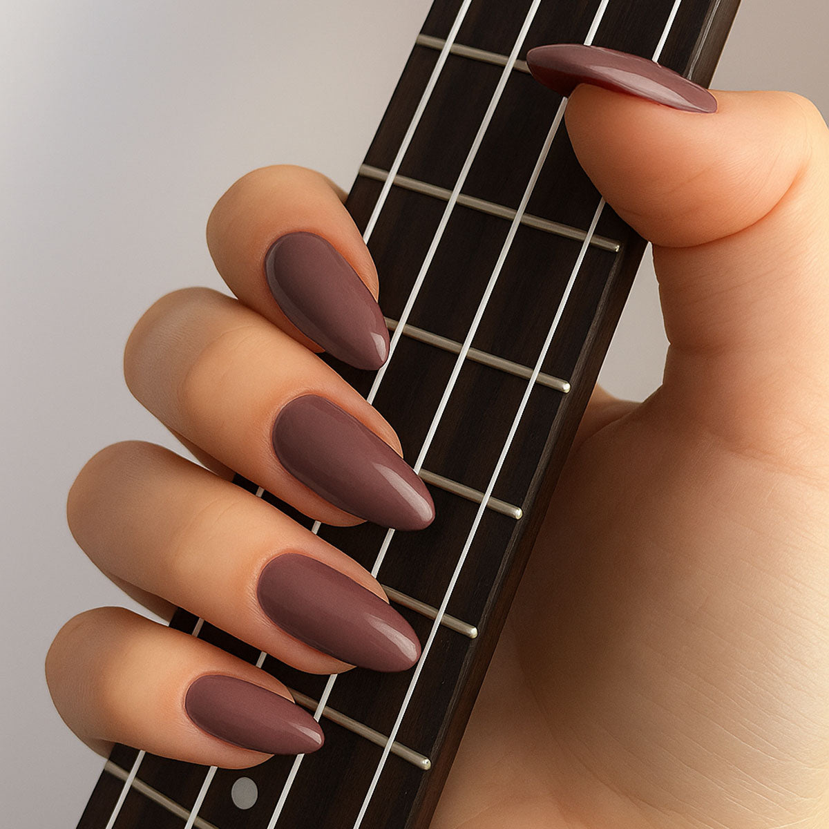 Emmi Nail Glossy Gel Mahogany 5ml -F215-